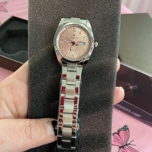 WWOOR Quartz Watch